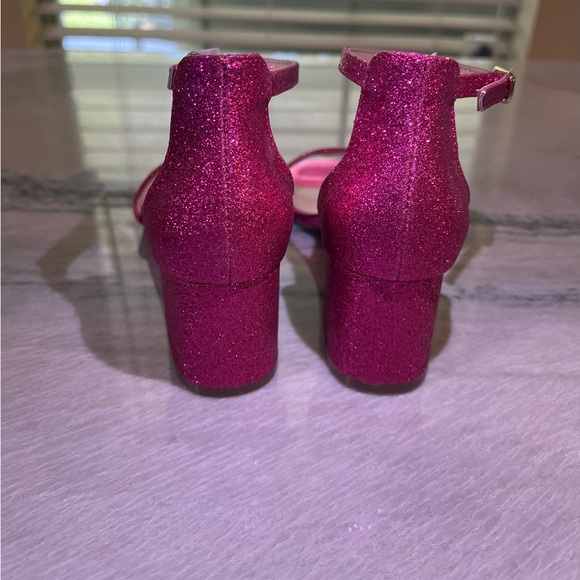 Blue by Betsy Johnson Miri Chunky Heeled Sandals - Picture 4 of 8